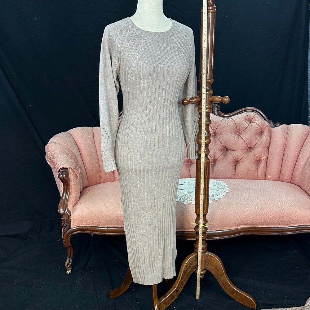 Promesa Taupe Long Sleeve Knit Dress w/matching tie belt